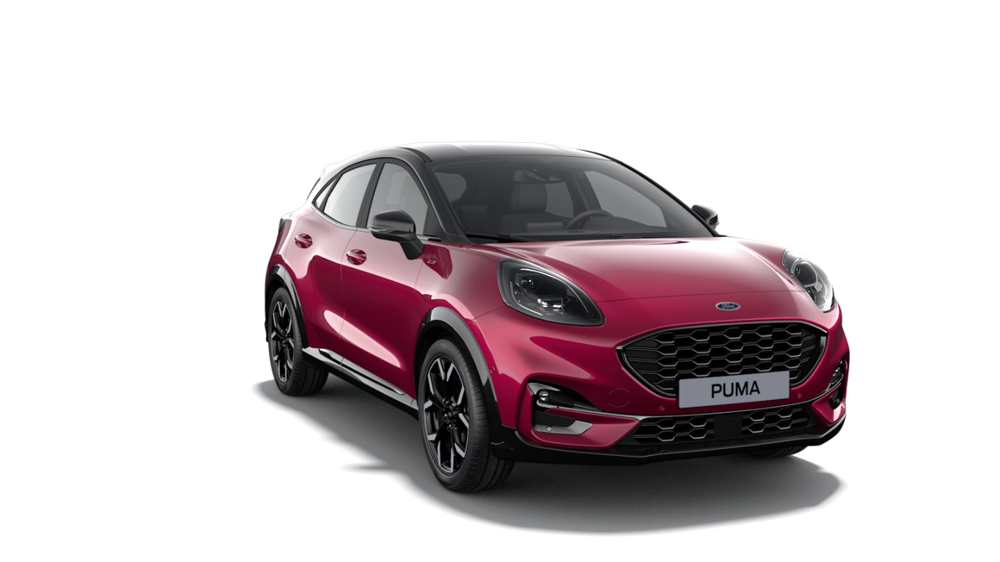 Vista frontale di tre quarti di Ford Puma Vivid Ruby Edition