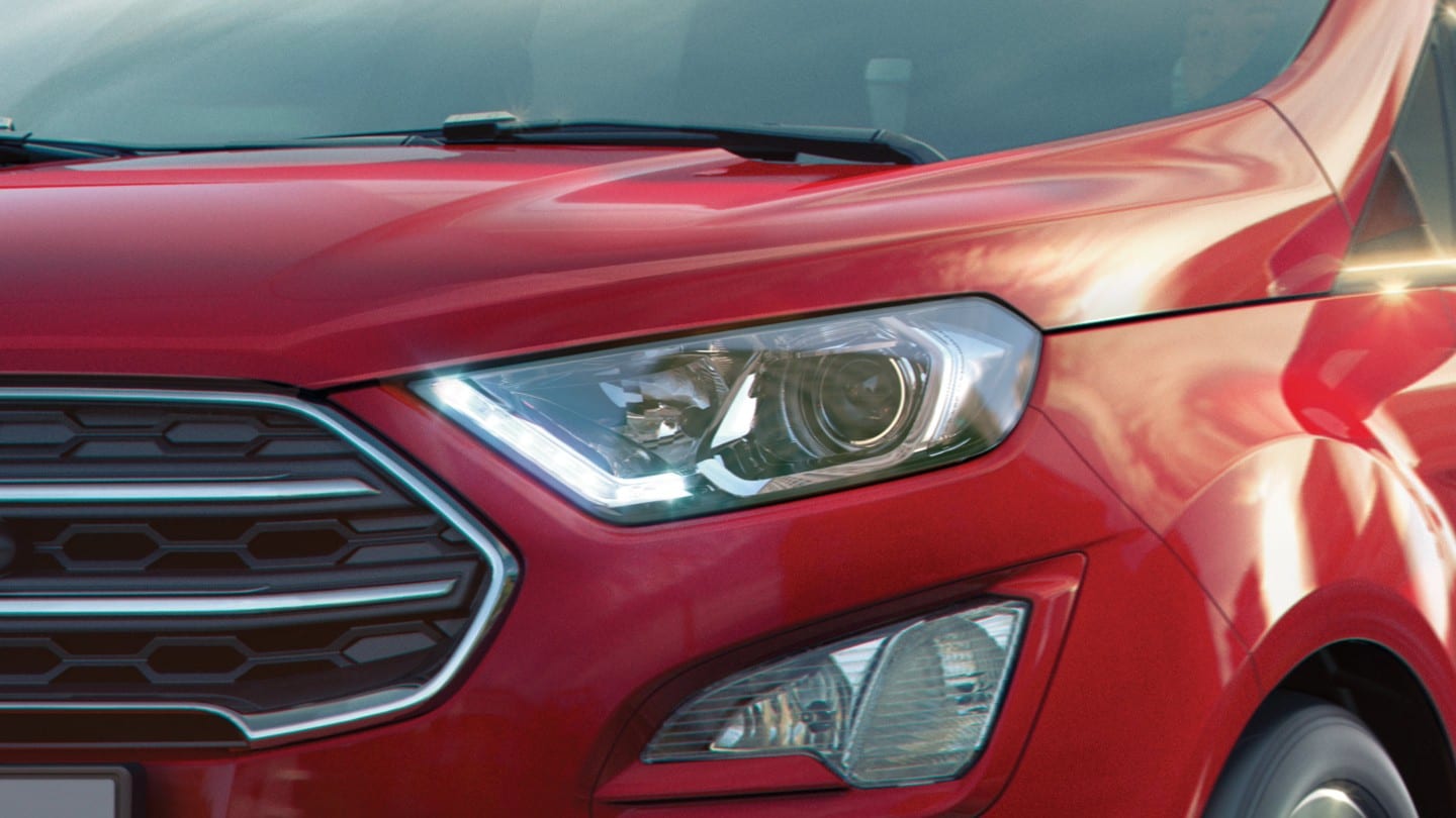 Ford EcoSport rossa, fari LED Ford EcoSport rossa, fari LED