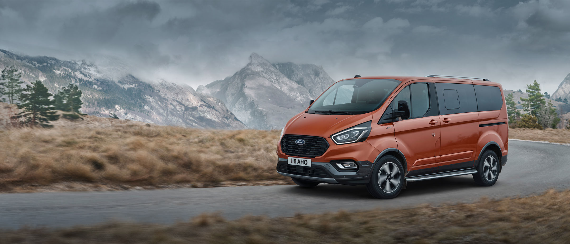 Ford Tourneo Custom driving through mountains 