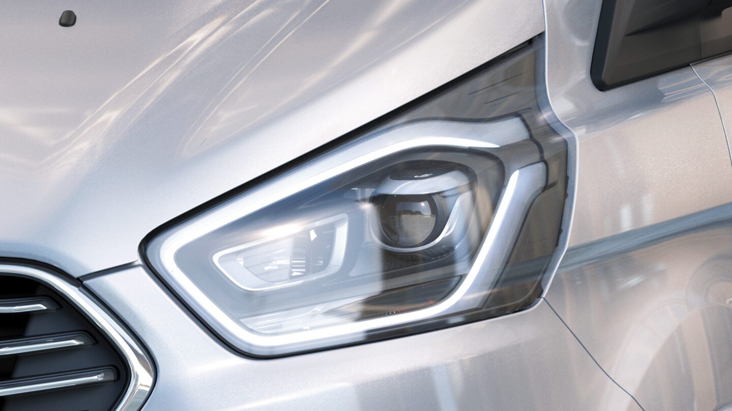 Ford Tourneo close-up of the new signature HID headlamps