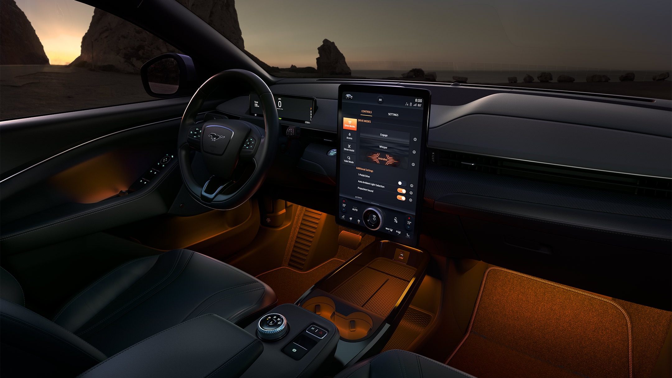 Interni Ford Mustang Mach-E, volante e schermo Ford SYNC di generazione
