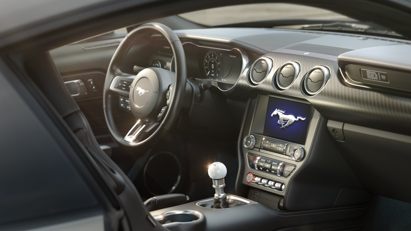 Ford Mustang Mach 1 vista dello schermo SYNC