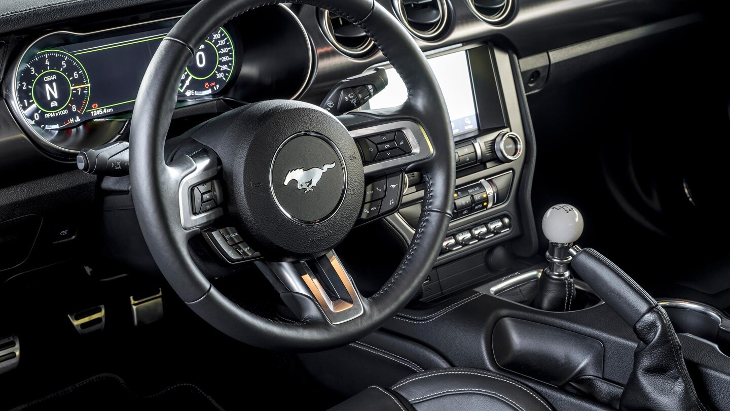 Volante in pelle di Ford Mustang