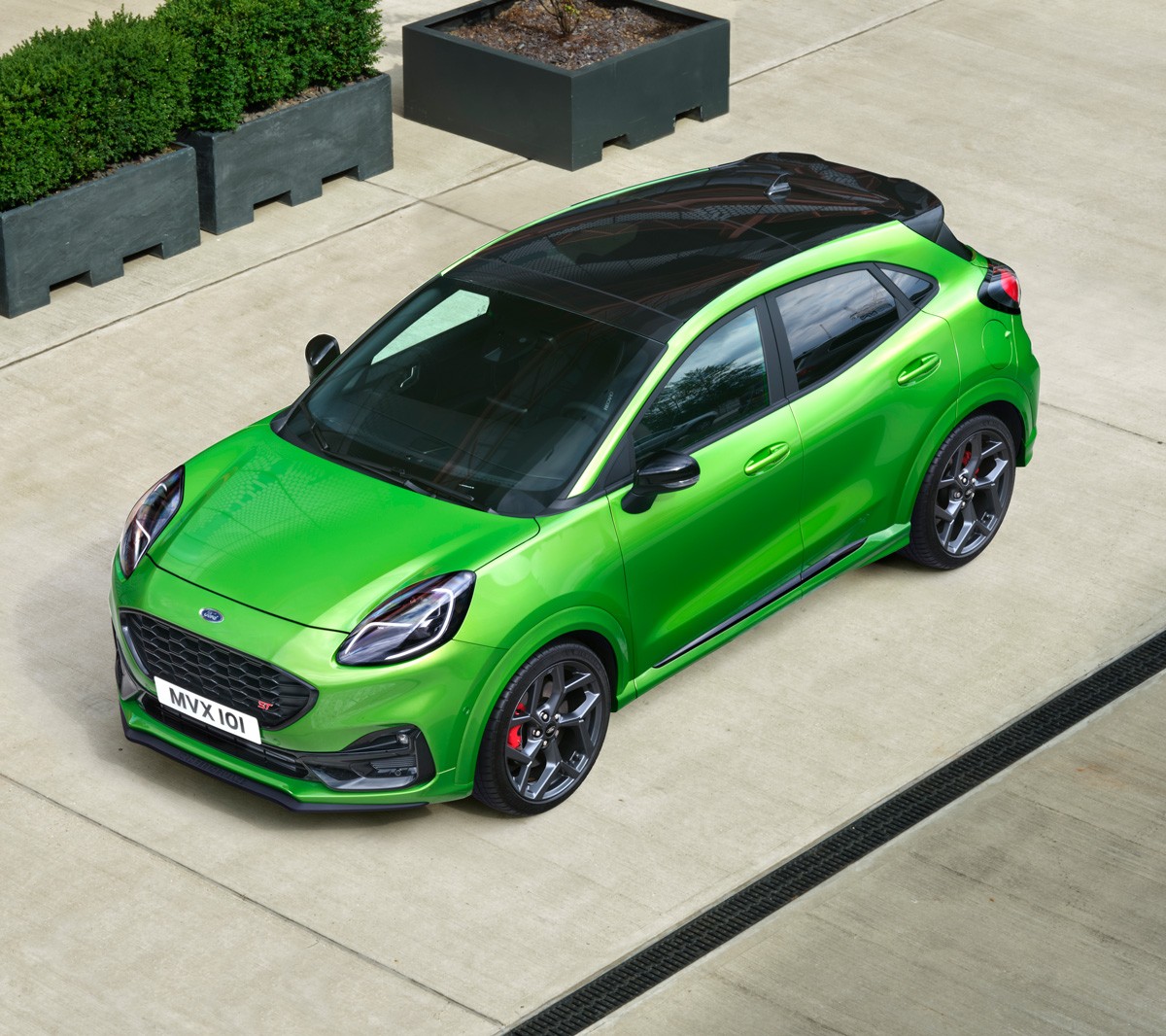 Vista aerea degli esterni di Ford Puma ST