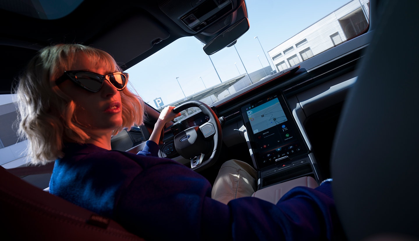 Volante, cruscotto e touchscreen SYNC® Move della Nuova Ford Capri®