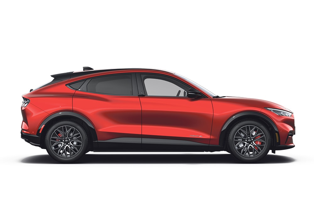 Ford Mustang Mach-E rossa, parte della gamma di performance car Ford.