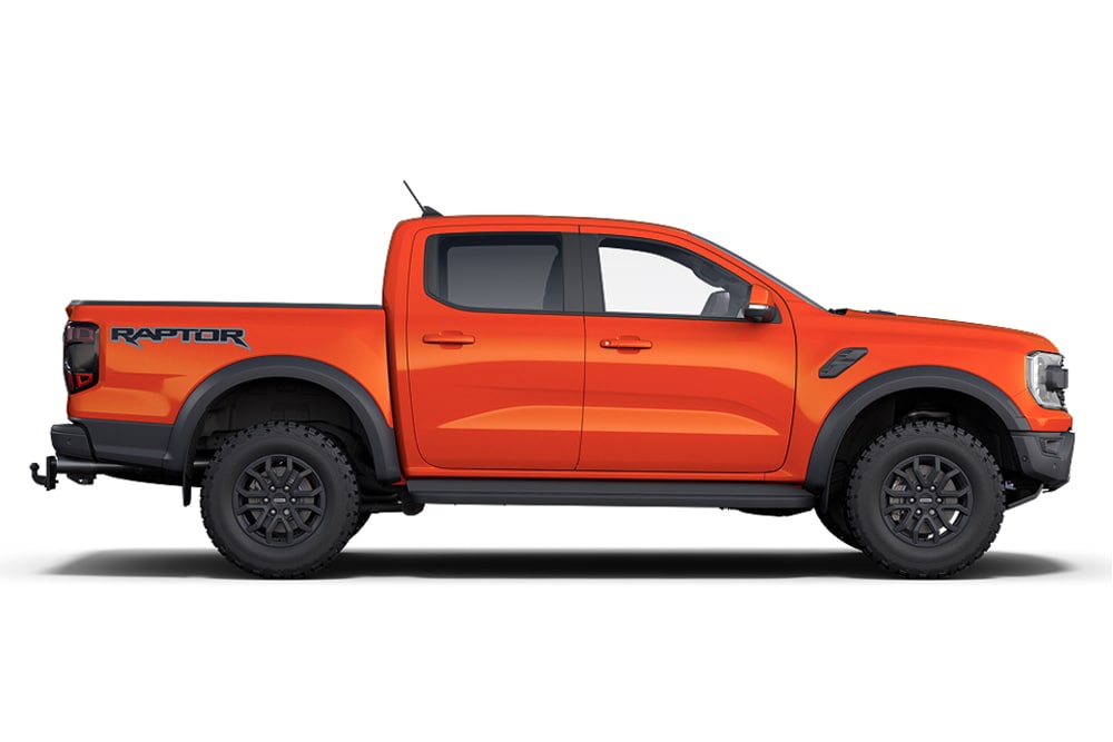 Ford Ranger Raptor 4x4 arancione, parte della gamma di performance car Ford.