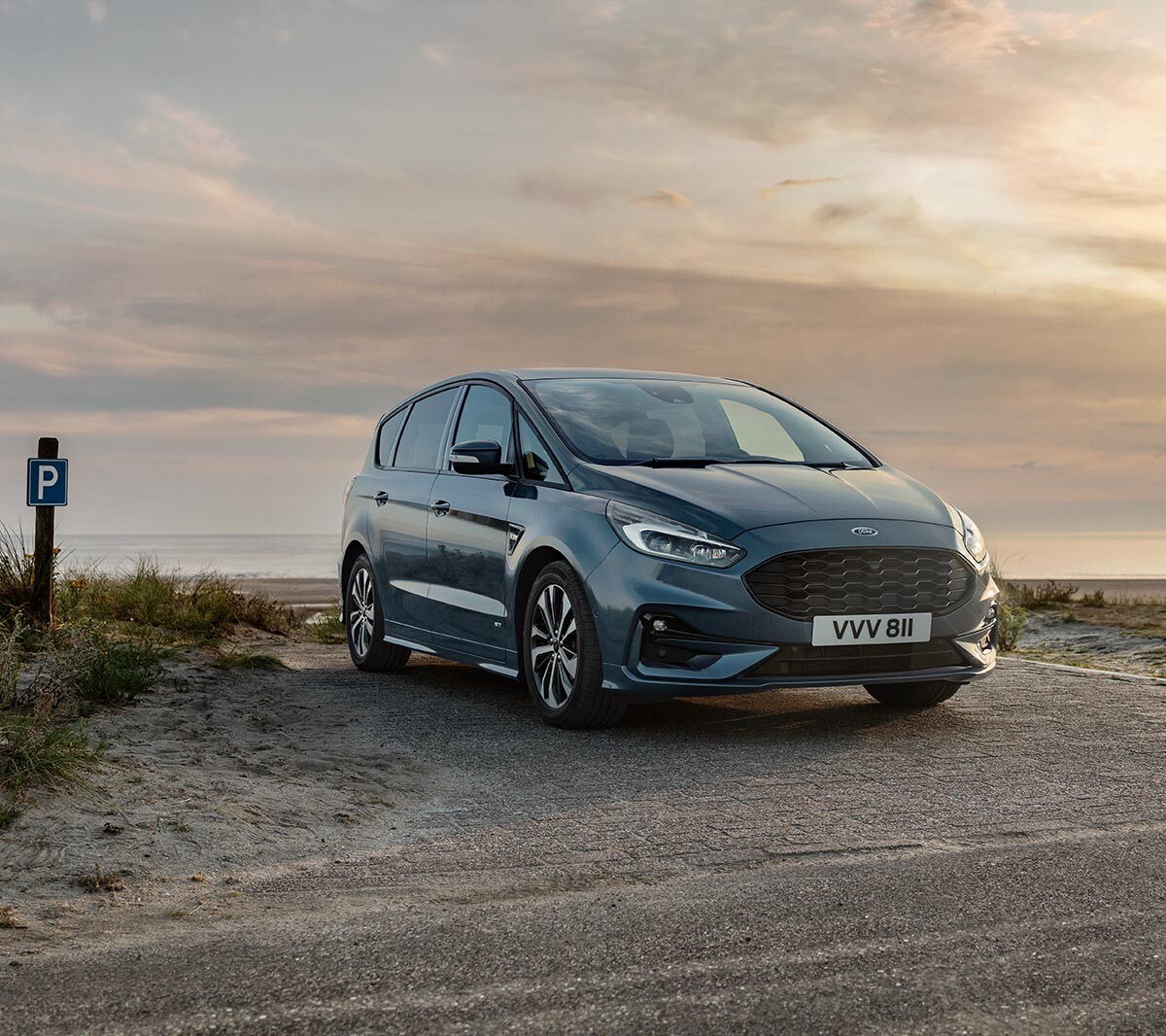 Vista frontale di Ford S-MAX