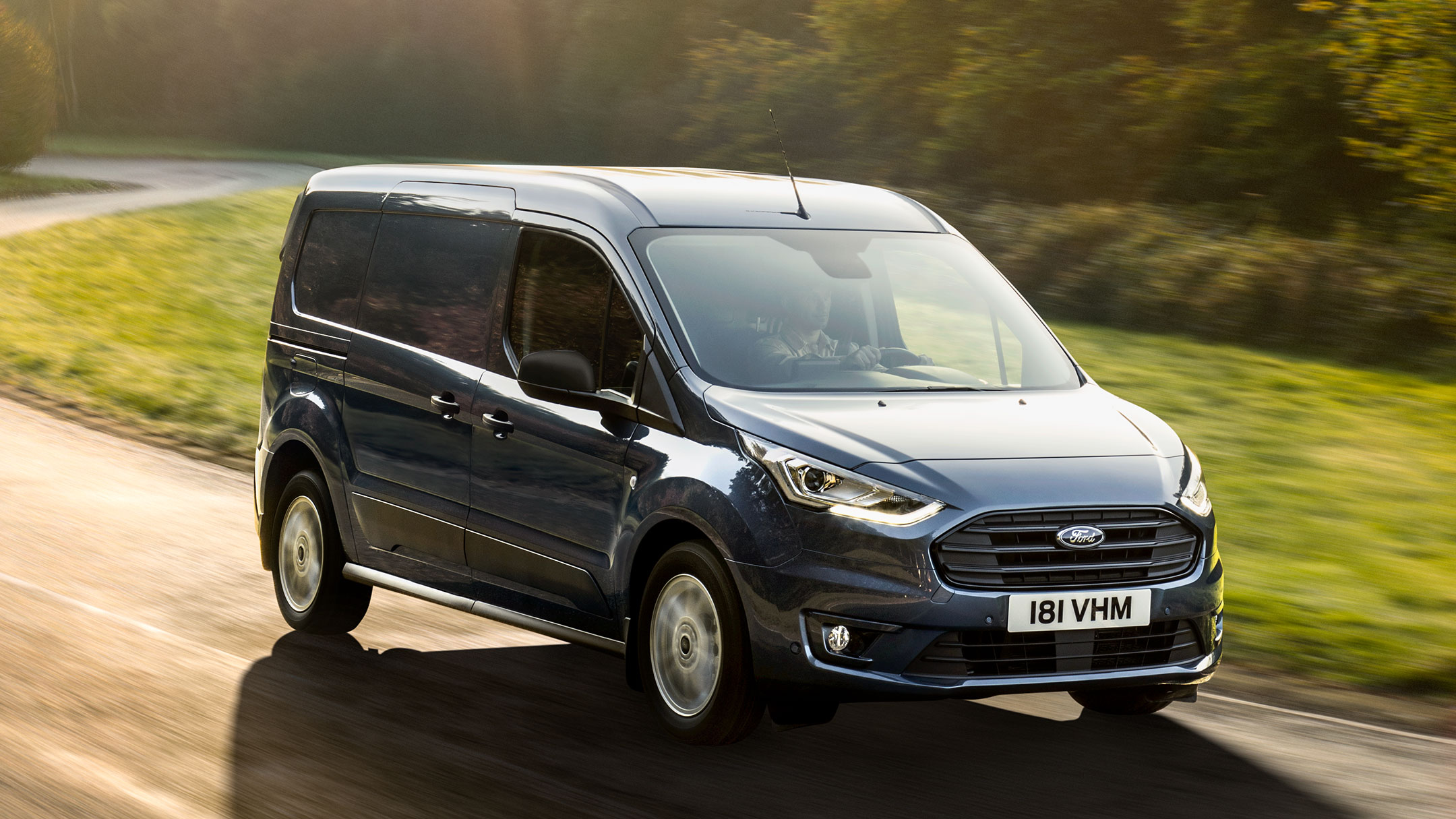 Ford Transit Connect con sistema di mantenimento della corsia