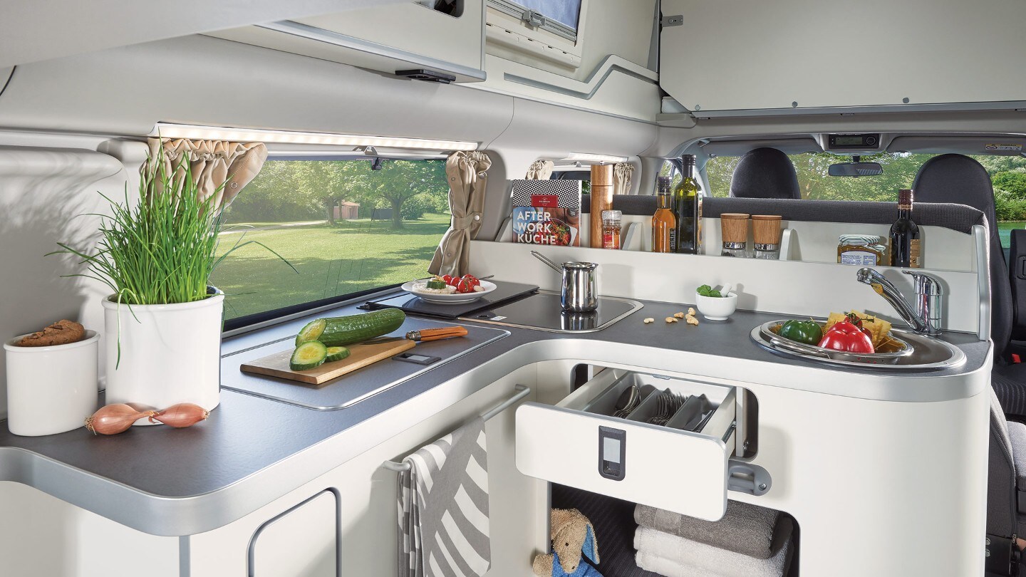 Zona cucina del Transit Custom Nugget