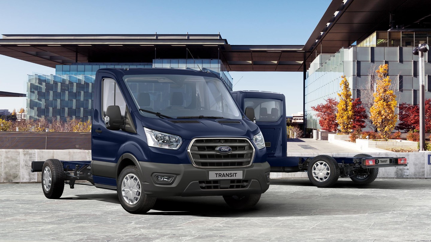 Vista frontale del Transit Chassis Cab