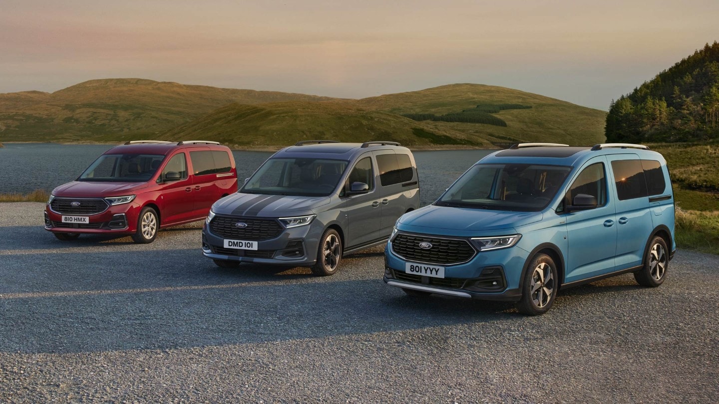 Ford Tourneo Connect Active, Sport e Titanium.