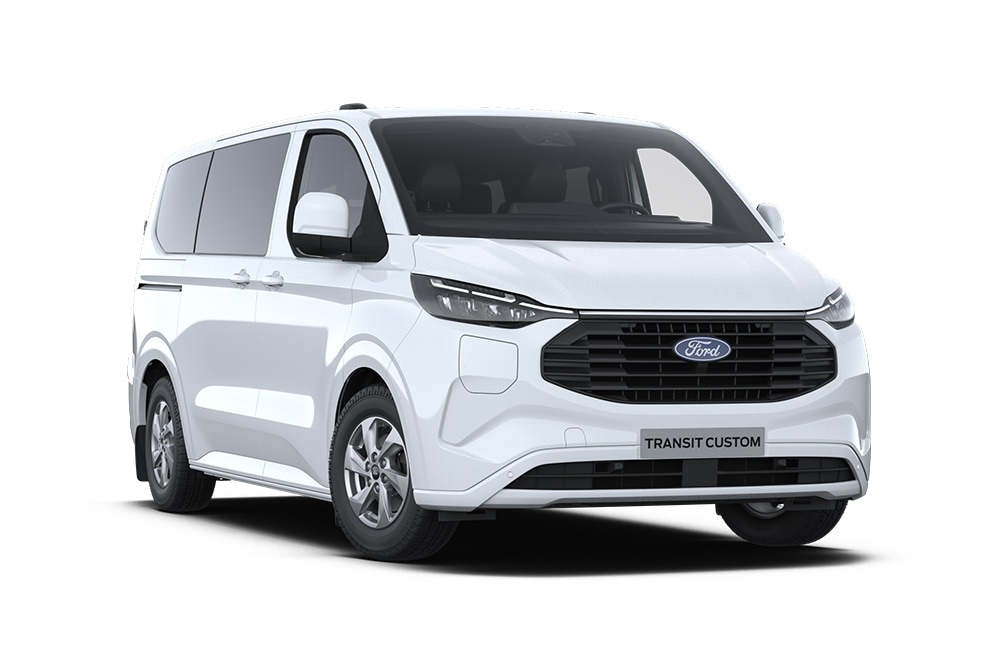 Vista frontale ad angolo di un furgone elettrico Ford E-Transit Custom Kombi bianco.