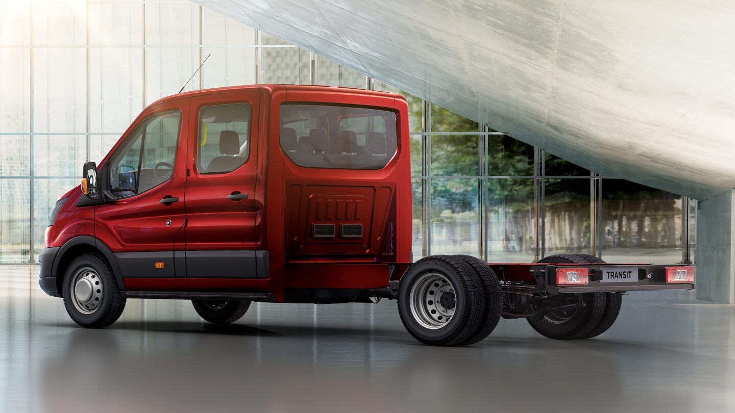 Vista posteriore del Transit Chassis Cab