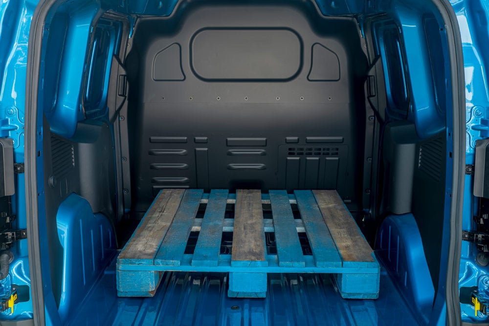 Ford E-Transit Courier Spazio di carico posteriore