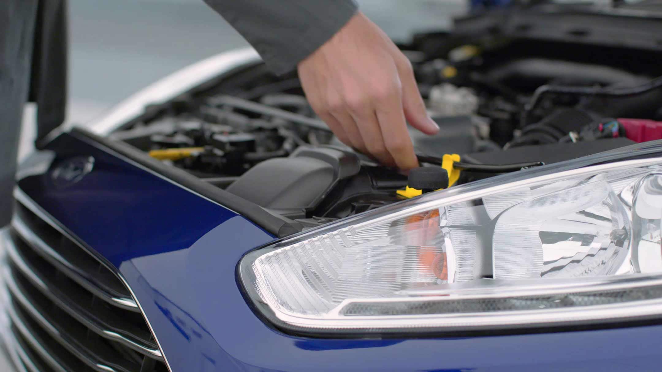 How to open & close your bonnet correctly